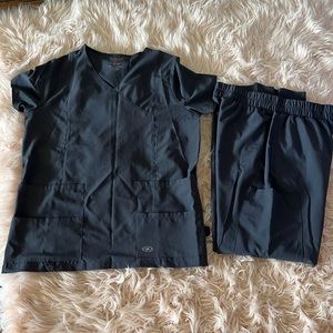 New York laundry scrub top and pant set